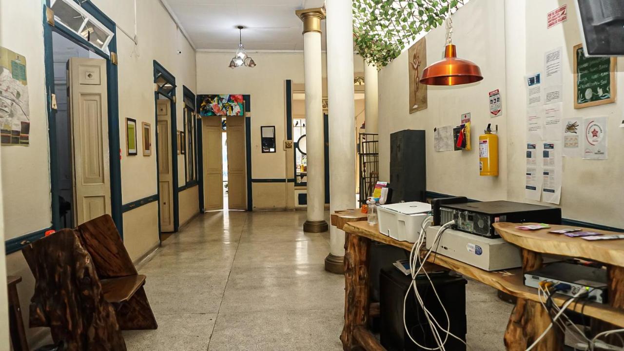 Jep Hostel Medellin Luaran gambar