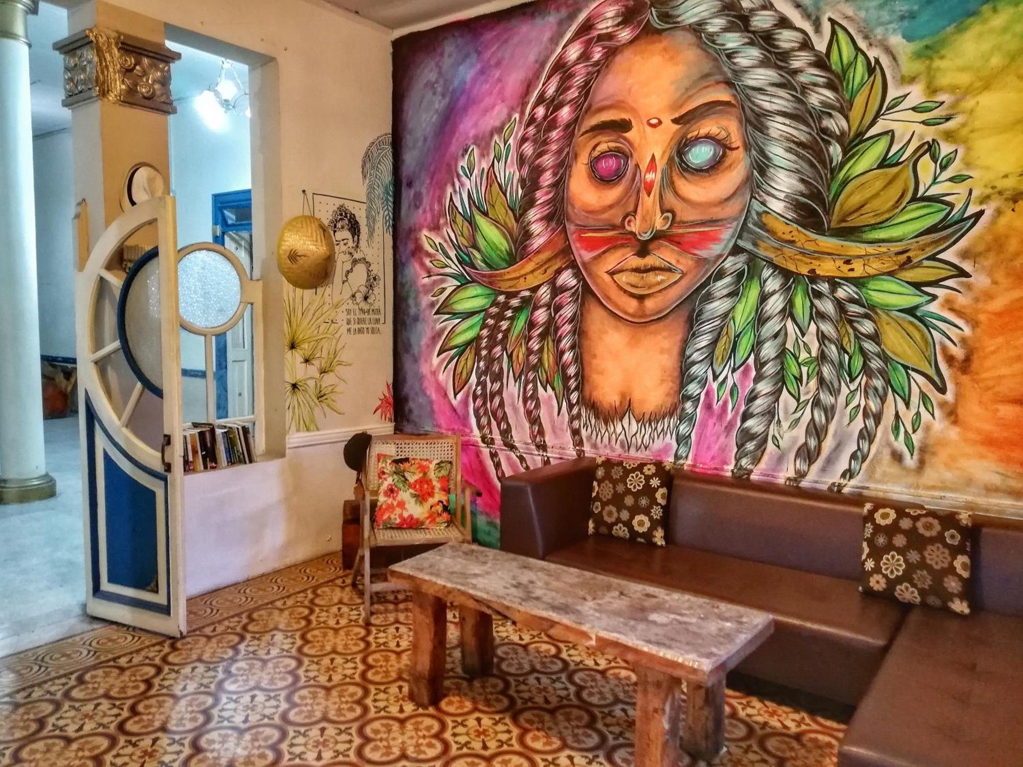 Jep Hostel Medellin Luaran gambar