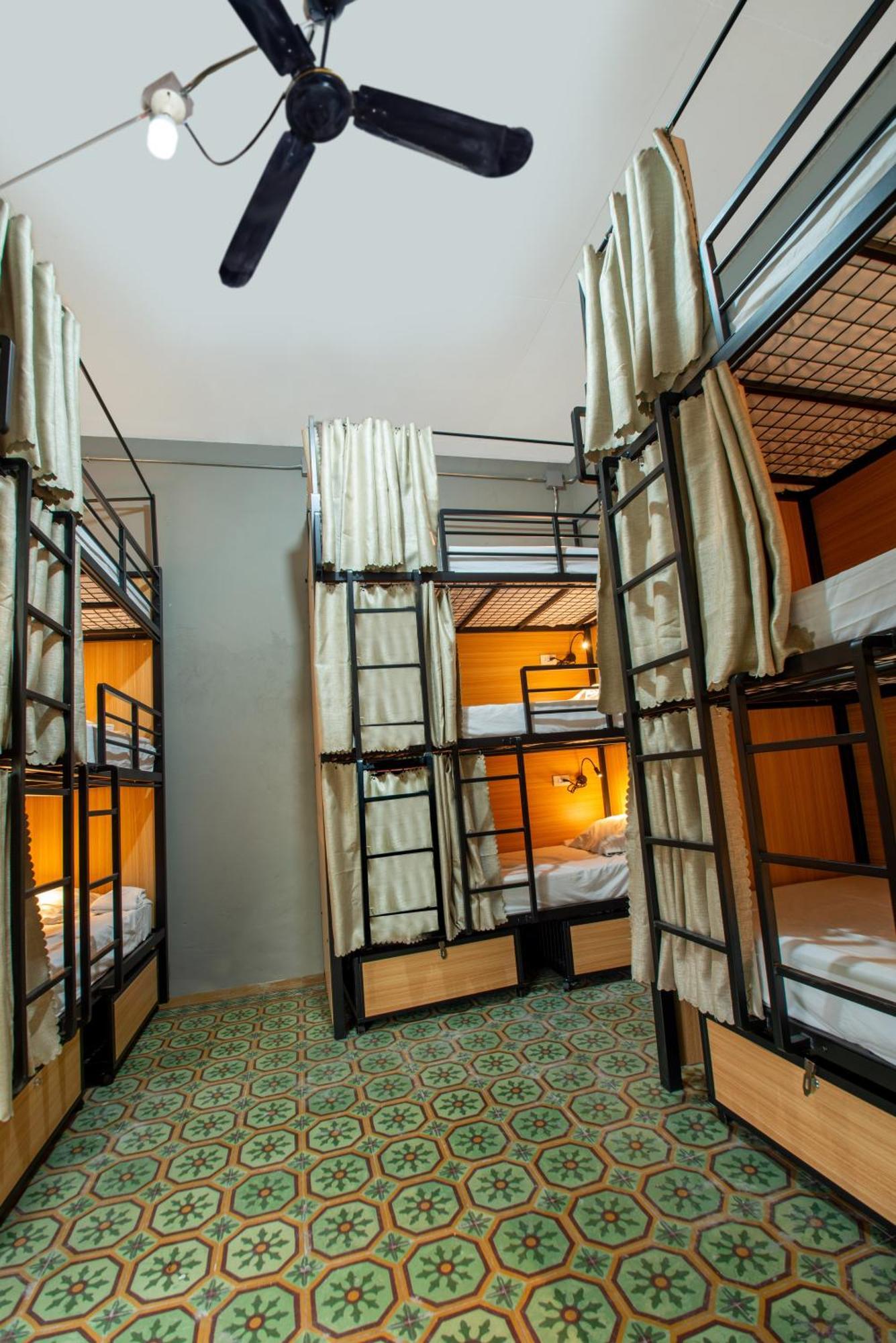 Jep Hostel Medellin Luaran gambar