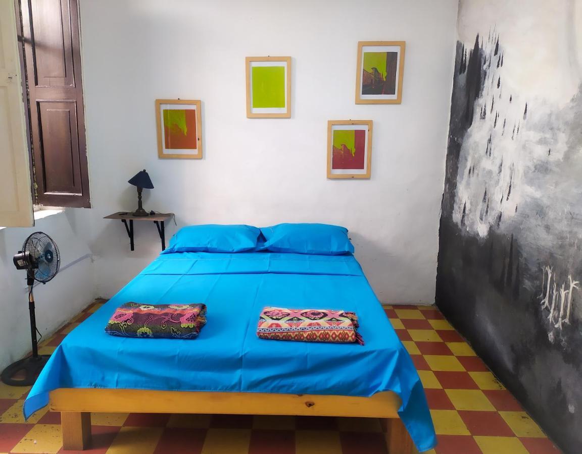 Jep Hostel Medellin Luaran gambar